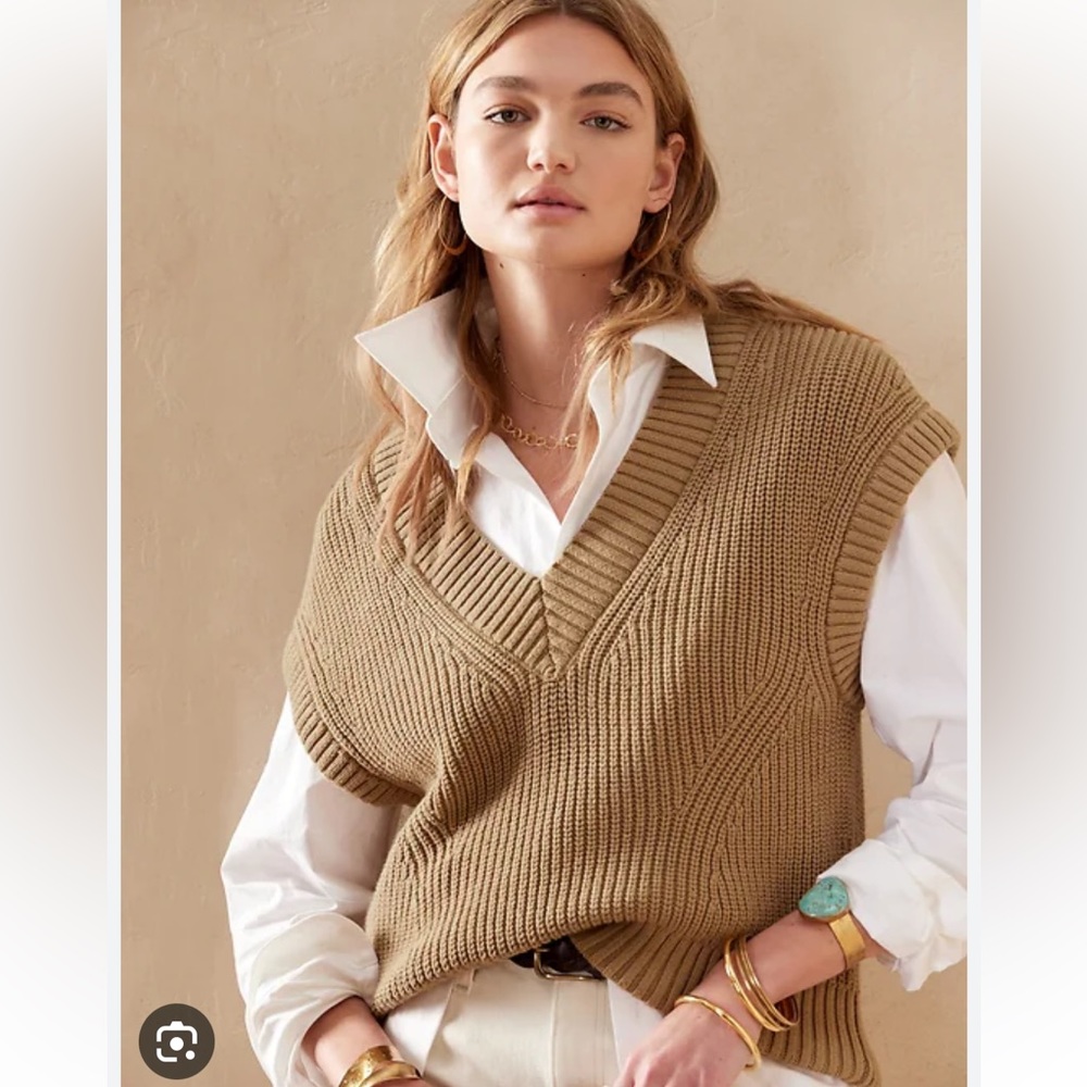 CIMA Oversized Sweater Vest